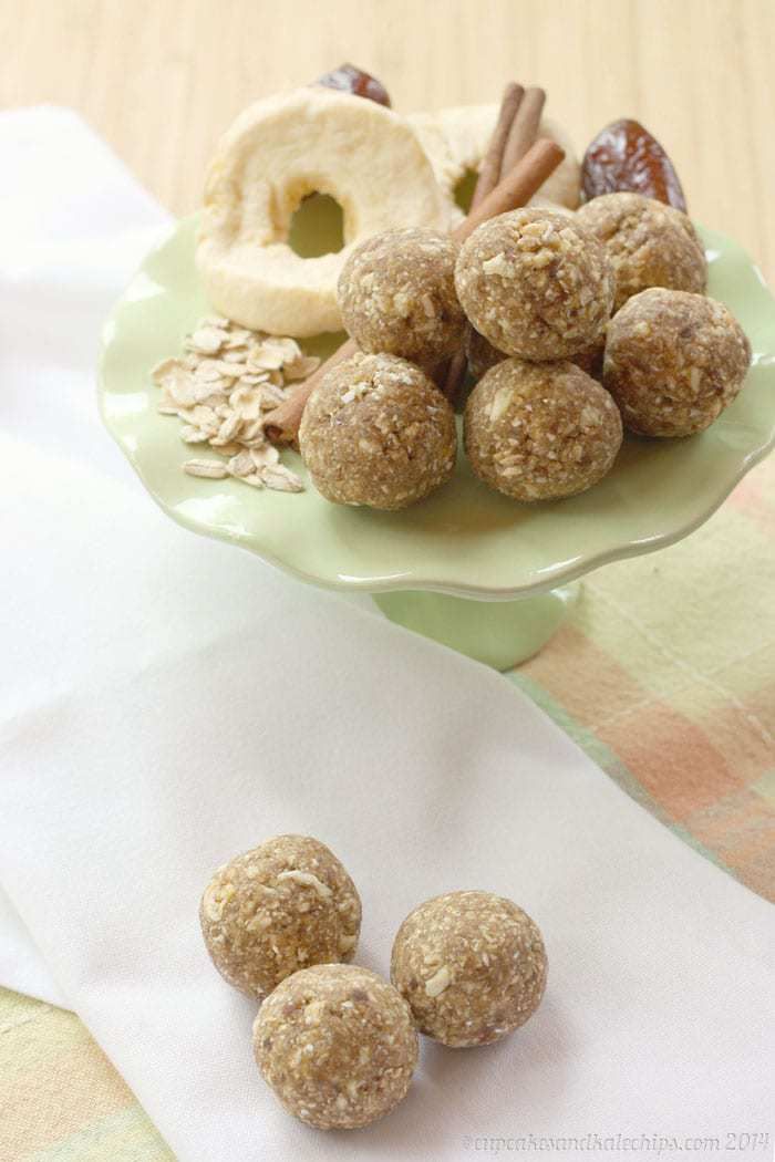 Cinnamon Caramel Apple Energy Balls - a healthy four ingredient lunchbox or afte...