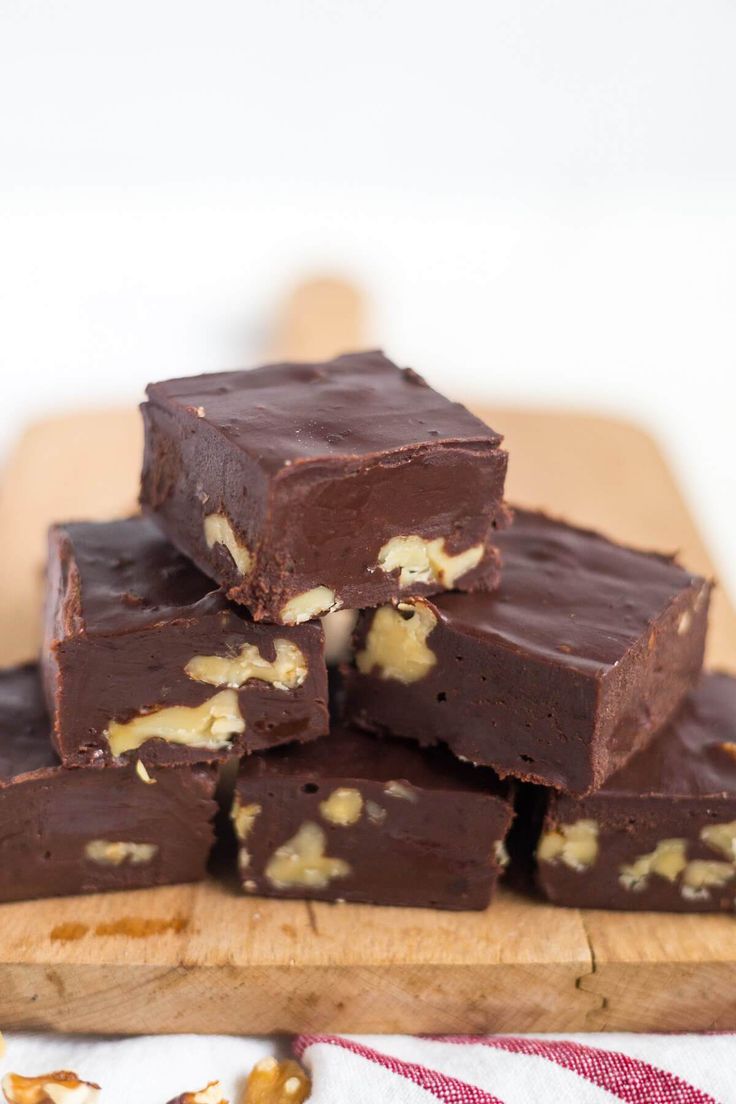 Easy Paleo Fudge +Giveaway