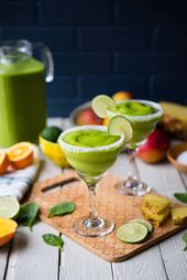 A tropical green smoothie with a twist!